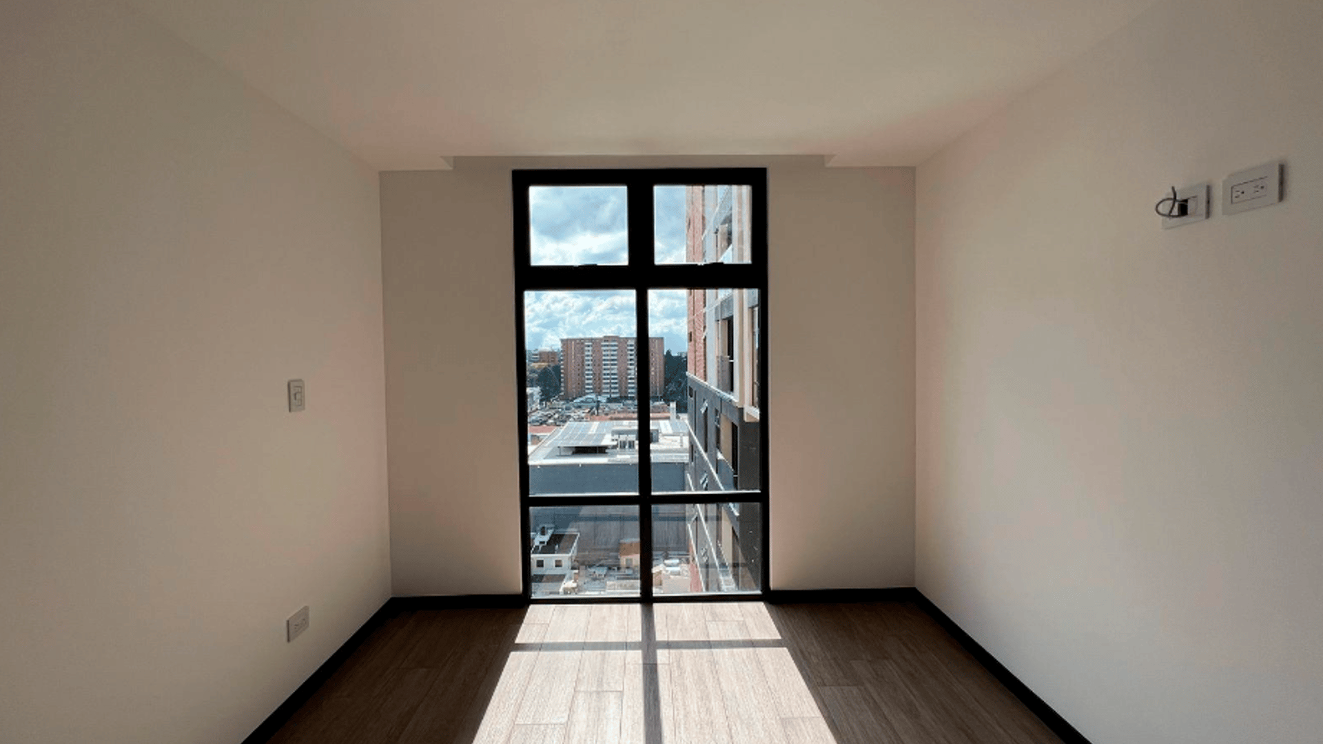 APARTAMENTO EN VENTA EN IQ10 | ZONA 10 - Miniatura 4