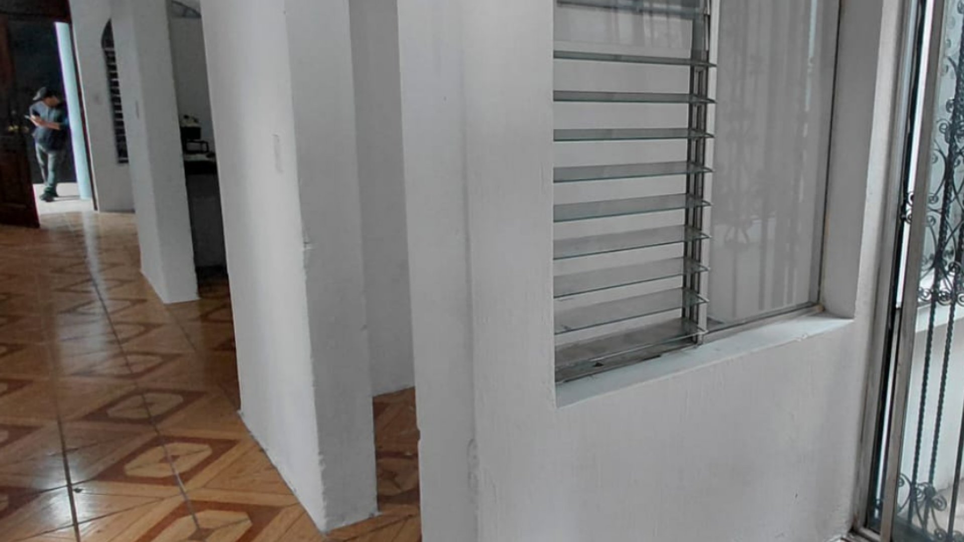 Vendo Casa en Colonia Colegio de Maestros  Zona 17 - Miniatura 8