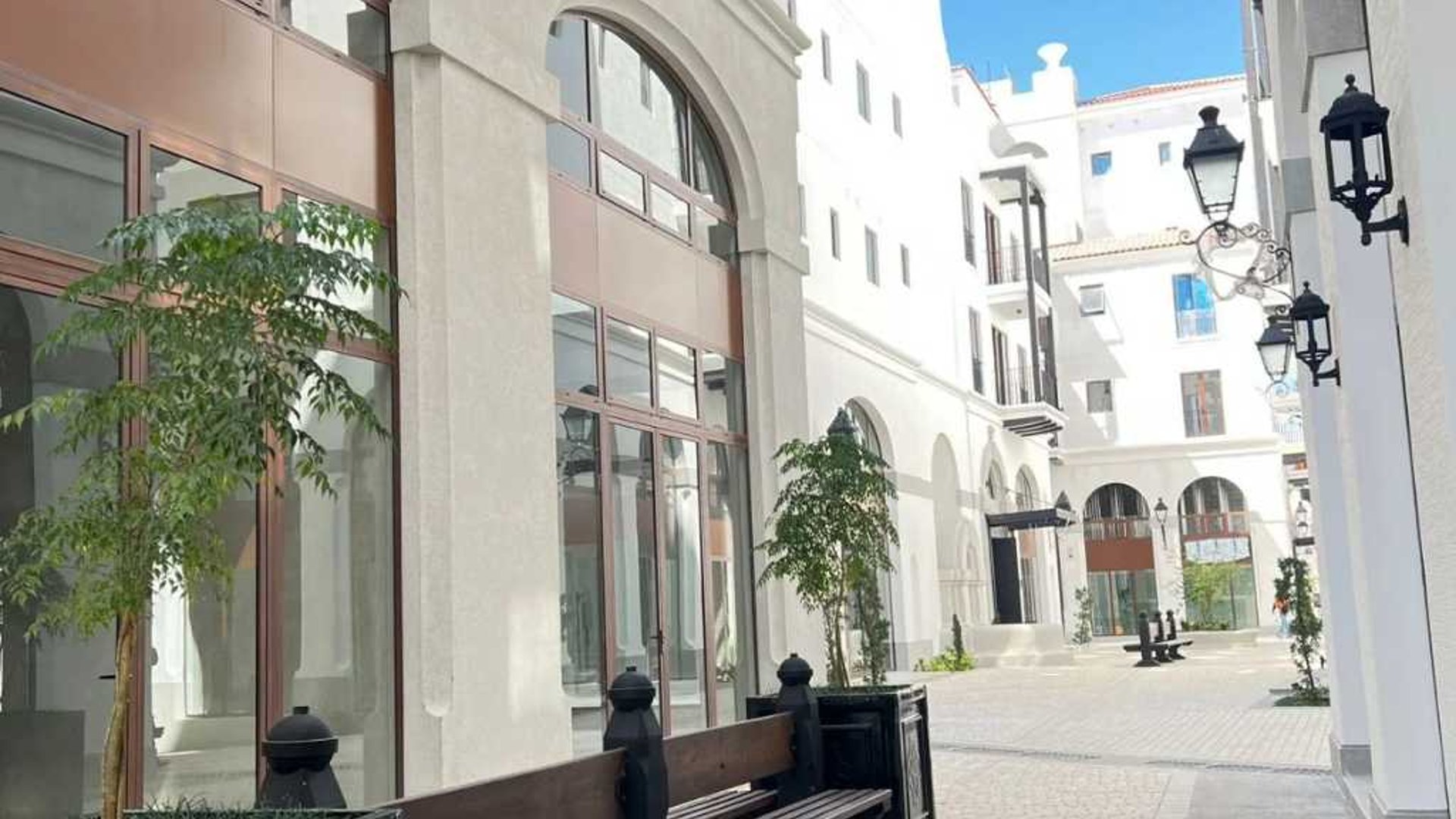 OFICINA EN RENTA – LIRIOS IV, CAYALÁ