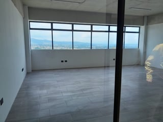 Ofiespacio en Venta o Renta en El Naranjo - 3