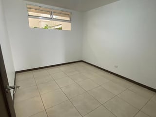 Apartamento en Edificio Portico zona 7 - 3 habitaciones Ref-5876 - 5
