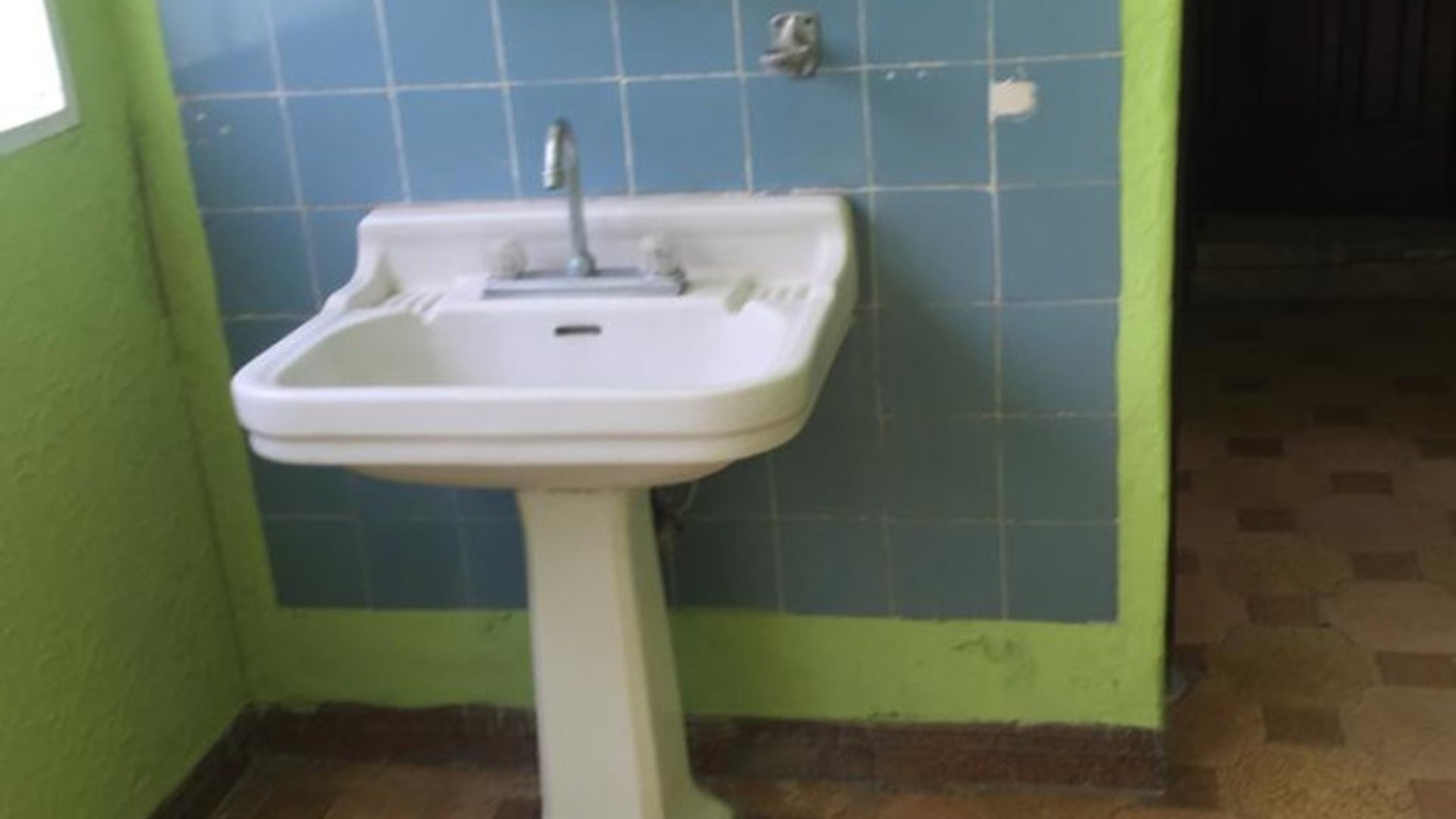 LOCAL COMERCIAL - OFICINAS EN ALQUILER EN MAZATENANGO - Miniatura 4