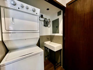 Venta o Renta de apartamento de 2 dormitorios en Moretti, Zona 10 - 2