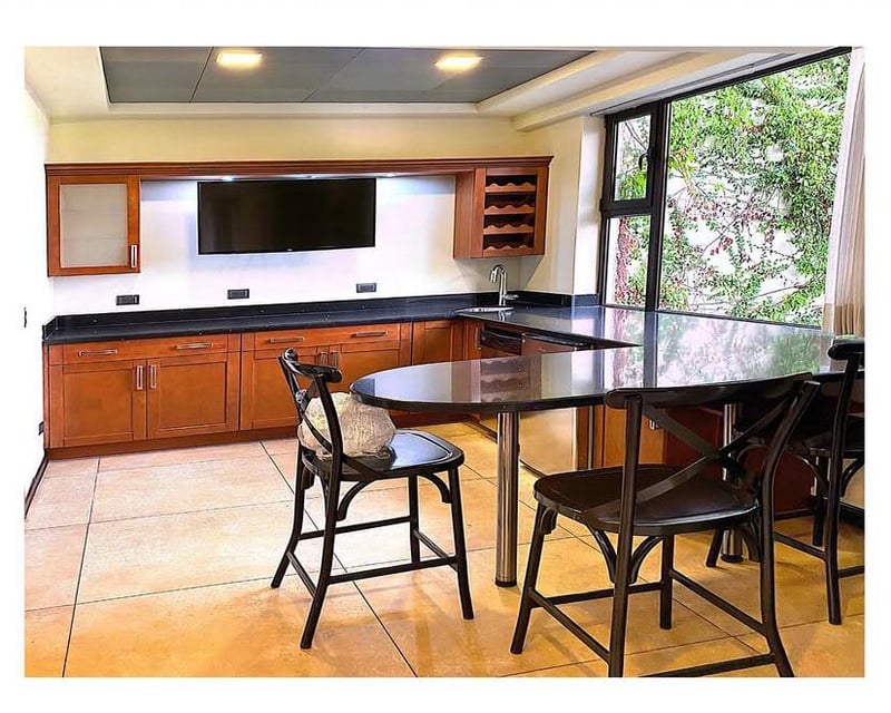 Casa en venta dentro de garita de 4 habitaciones en Z13 Ref-5407