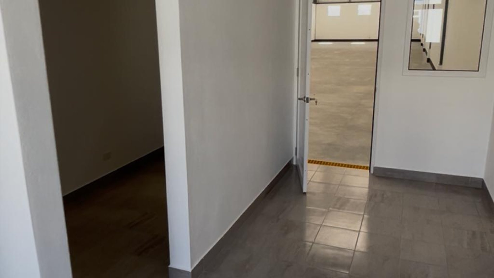 Bodegas en Venta KM 27 CAES - Miniatura 5