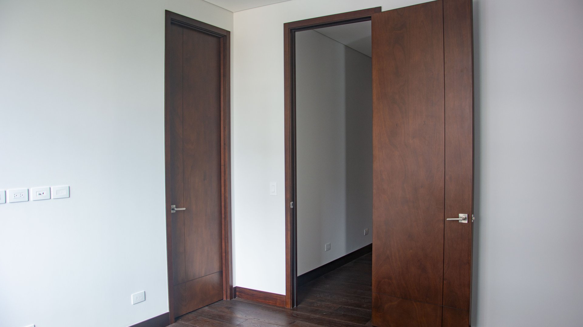 Apartamento en Venta / Alquiler Edificio ECHO, zona 14  - Miniatura 2