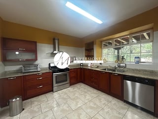 4 Bedroom Fully Furnished House for Sale in San José Pinula, Guatemala - Image 13