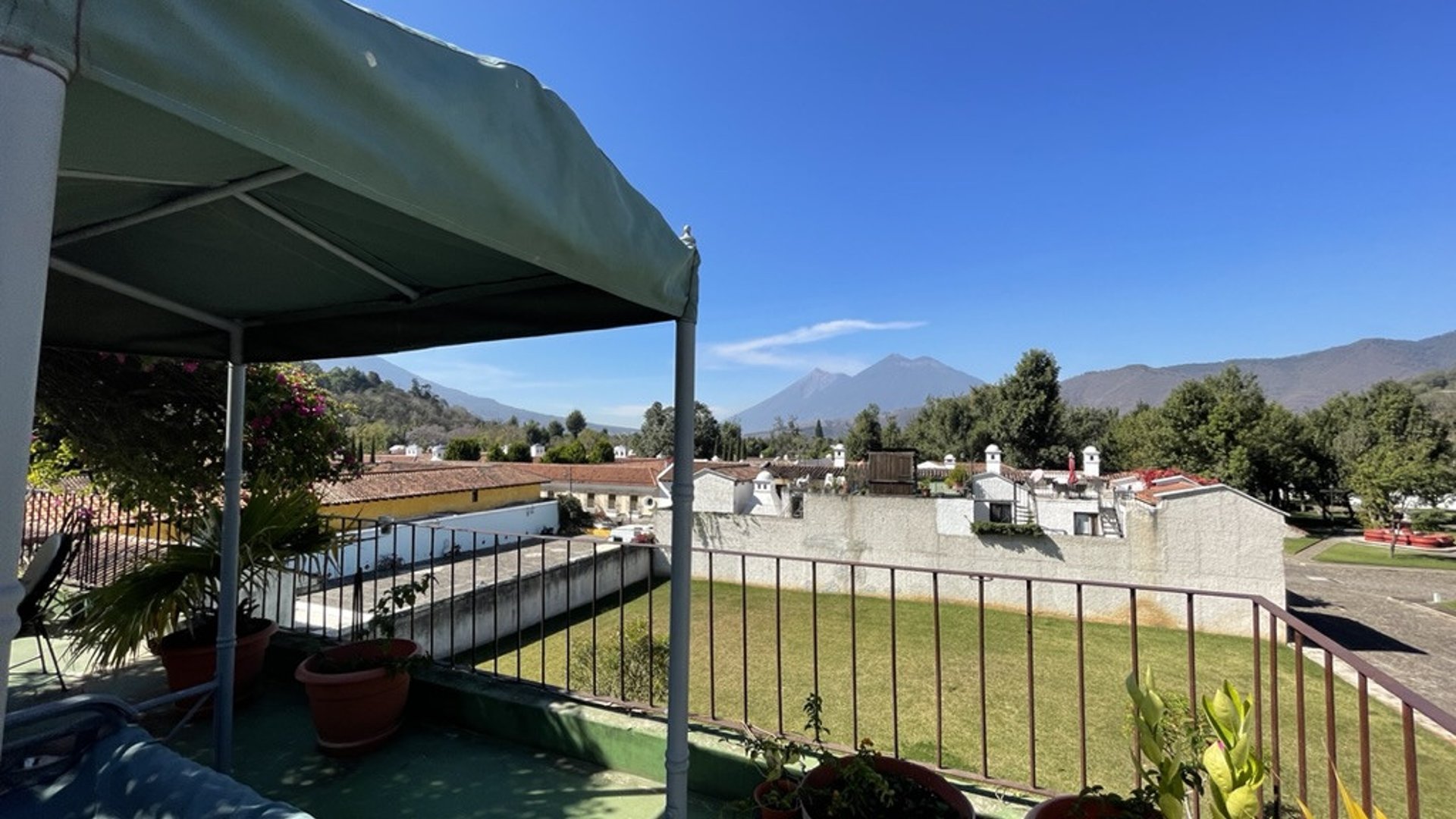 Renta de townhouse en residencial de Antigua