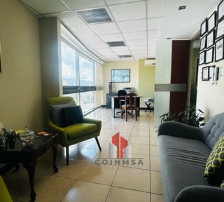 Oficina en Venta Zona 10, Edificio Torino I