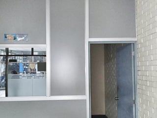 Local de 30 m2 en alquiler - CENTRO COMERCIAL CAPITOL - 2