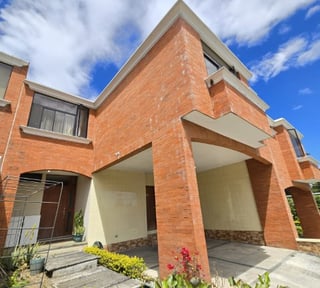 Casa en Venta cercana a Walmart de San Cristóbal
