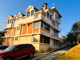 VENTA AMPLIO APARTAMENTO DENTRO DE CONDOMINIO EN SAN LUCAS SAC. - 3