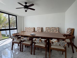 Exclusiva Mansión Frente al Mar en Venta Ideal como Residencia de Lujo u Hotel - Image 48