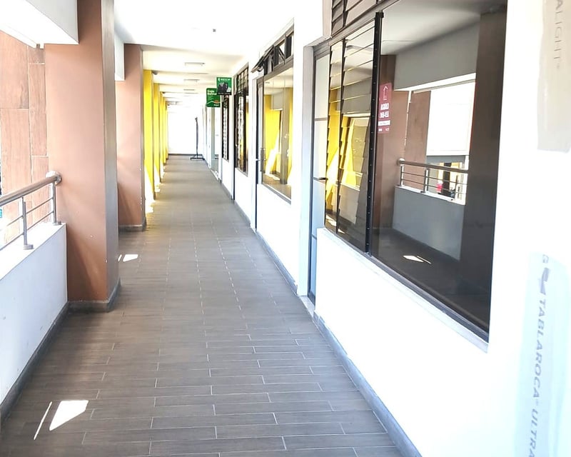 VENTA Y ALQUILER DE LOCAL EN PINABETES