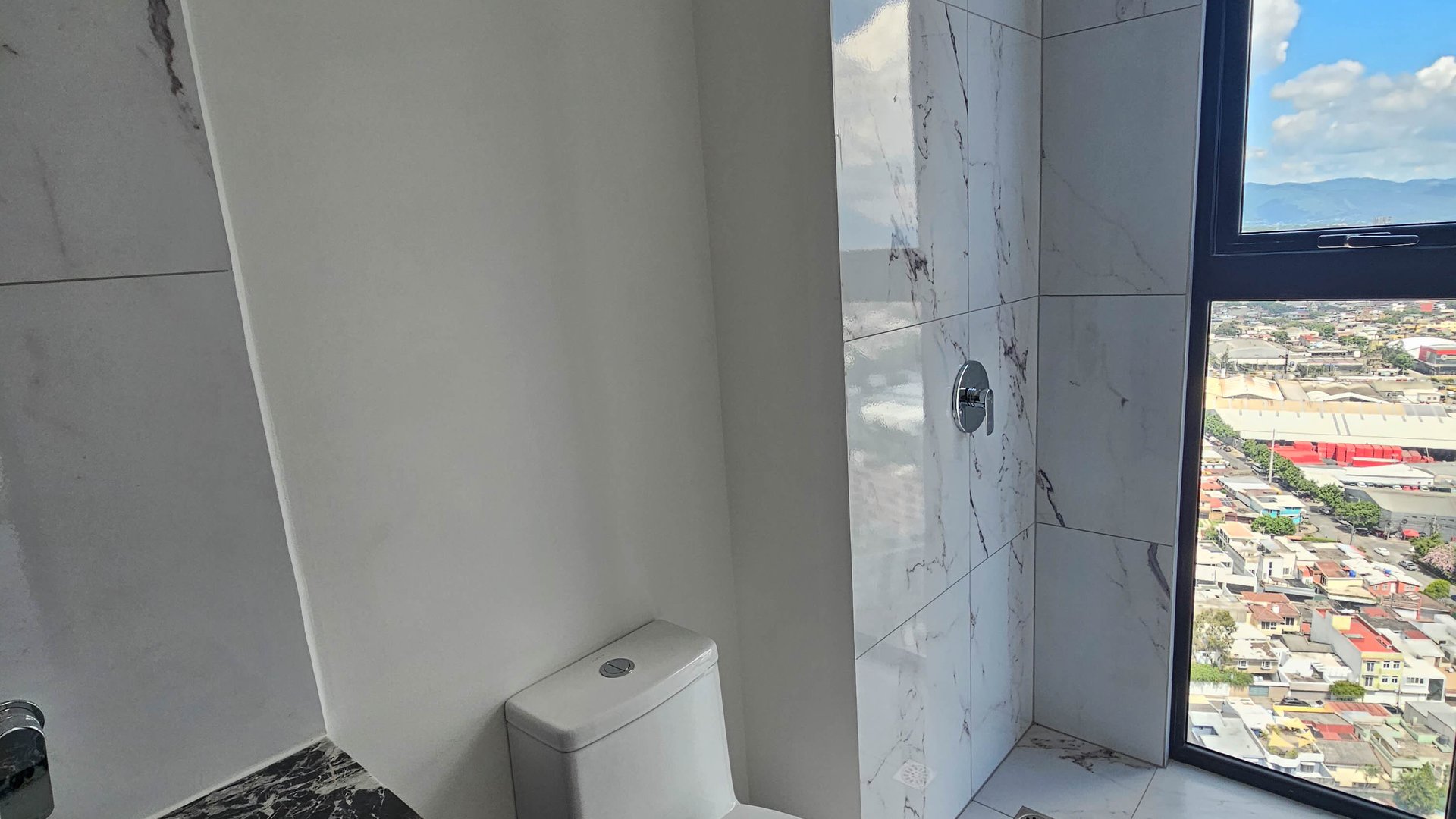 ZONA 11 APARTAMENTO EN VENTA - Miniatura 8