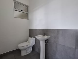 Ofibodega en renta en las Tunas zona 4 Mixco - Image 14