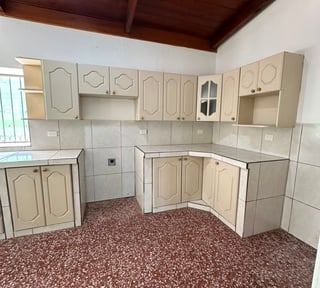 📍 CASA EN RENTA – 3 HABITACIONES + JARDÍN | CAES, KM 15.8