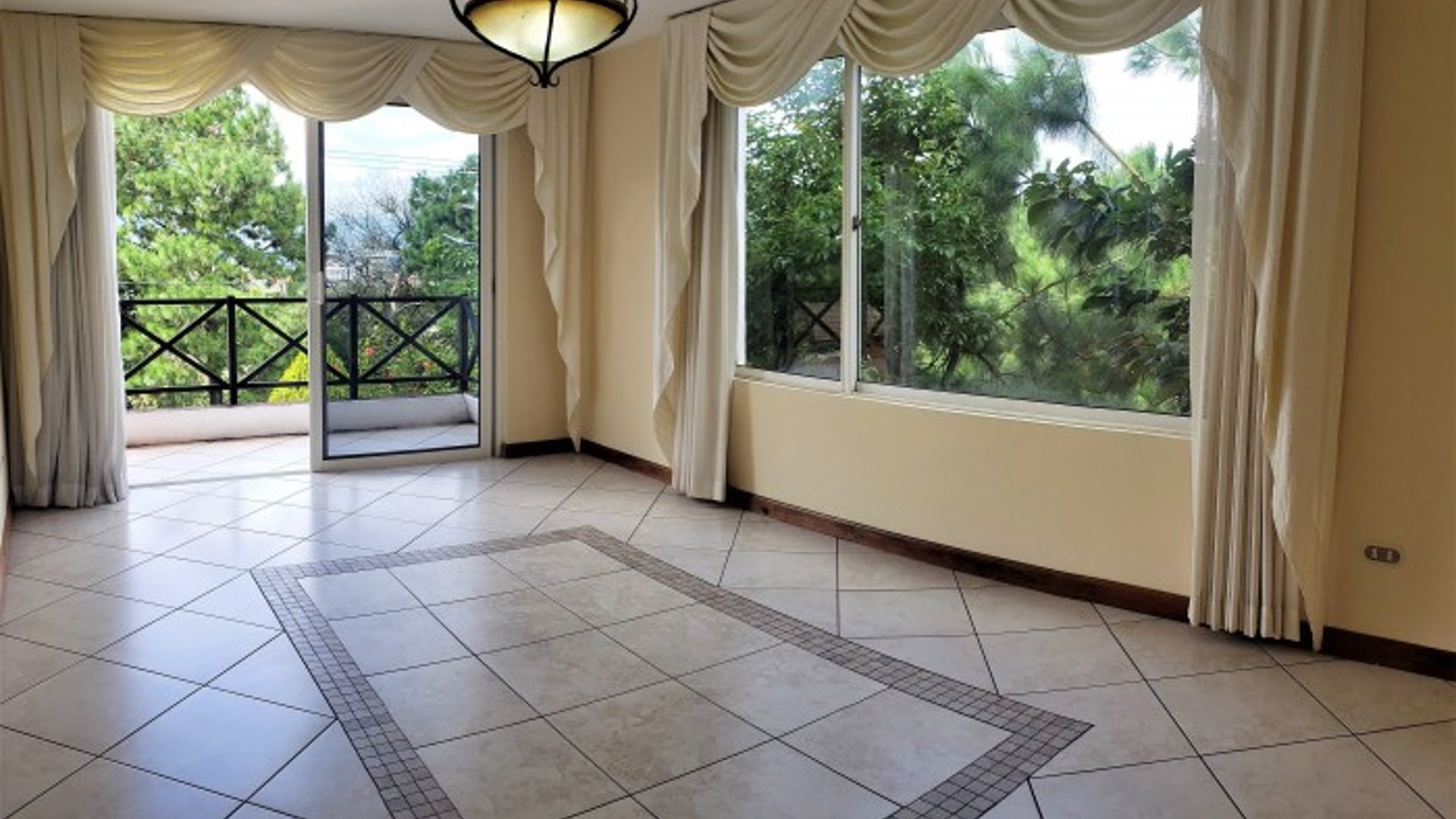 Casa en venta en San Lazaro para inversión Rentada