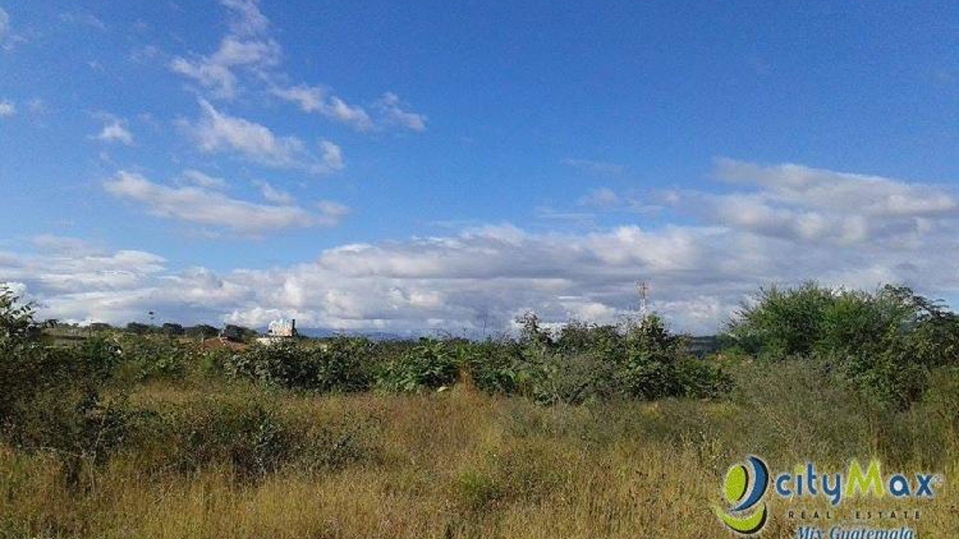 Terreno Comercial en Renta por Metro² en Sanarate