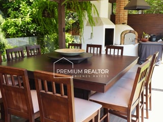 Casa en venta, en Zona 15 - 4