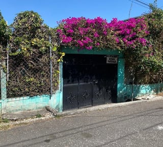 Casa de esquina en venta en Colonia el Rodeo zona 7