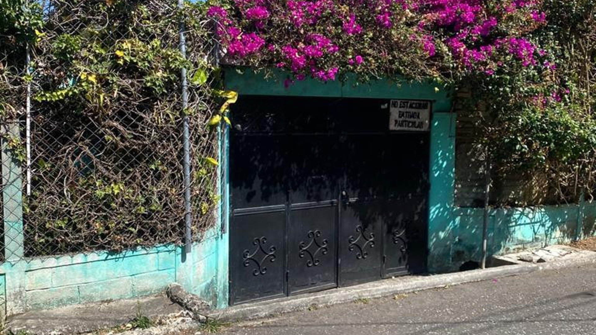 Casa de esquina en venta en Colonia el Rodeo zona 7