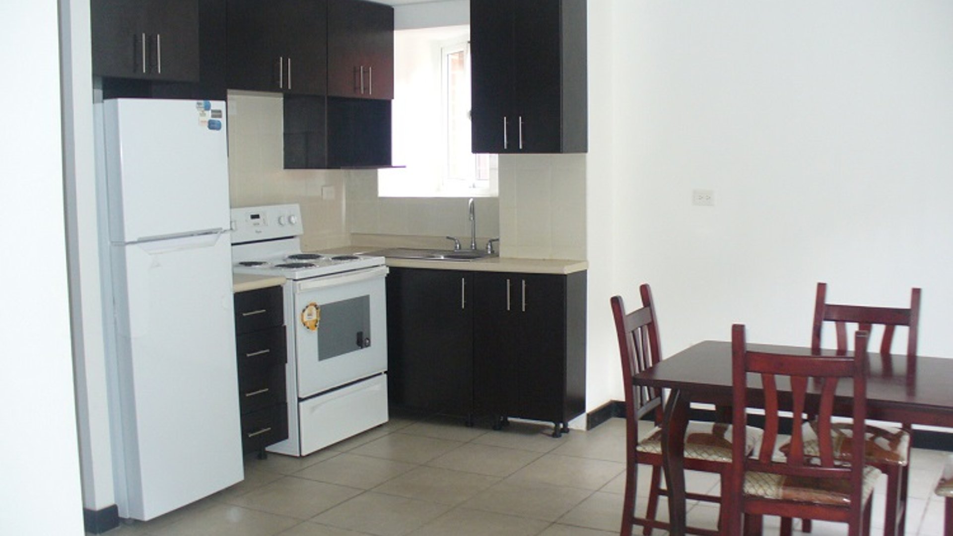 Alquilo Apartamento con Terraza en Zona 16 Cañada 16 - Miniatura 6