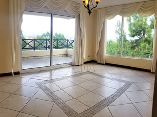 Casa en venta en San Lazaro para inversión Rentada - Image 6