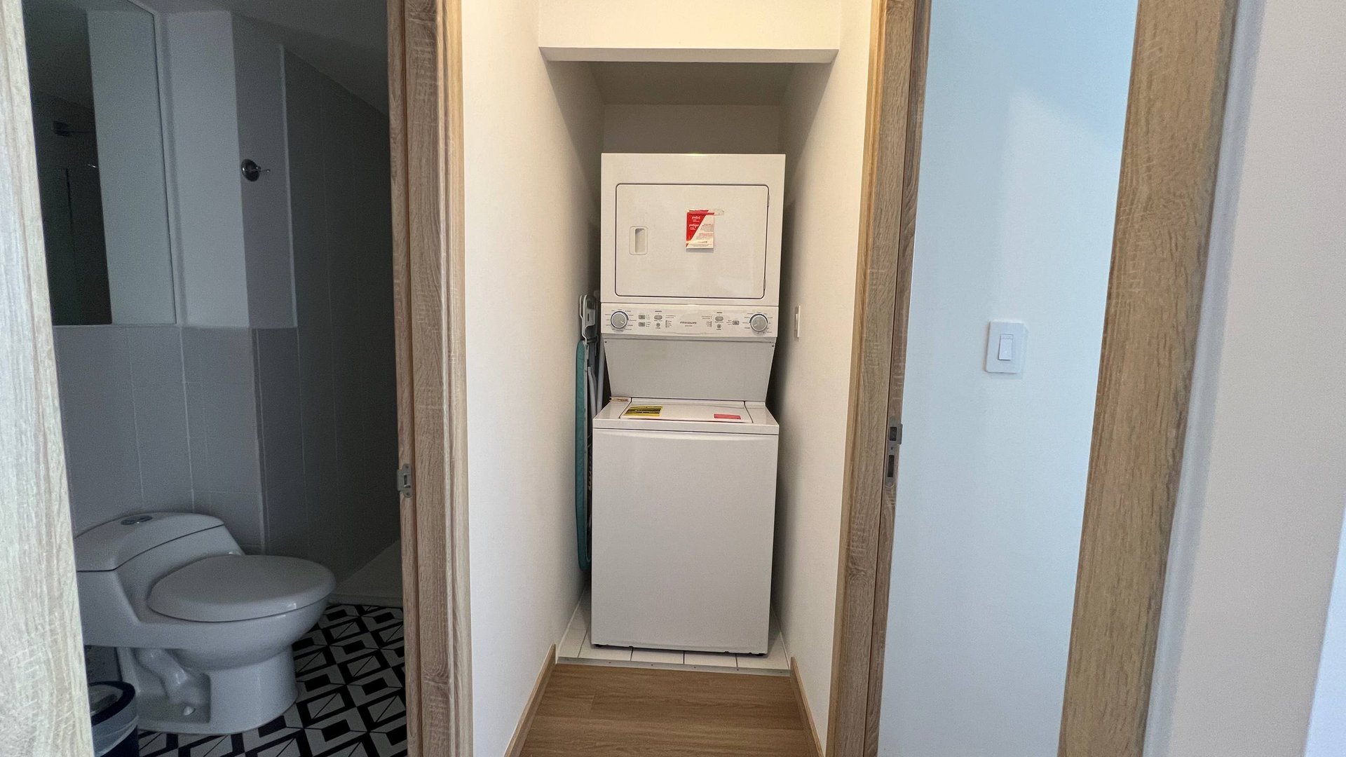 Apartamento en renta en Edificio Vivo 4 zona 4 - Miniatura 7