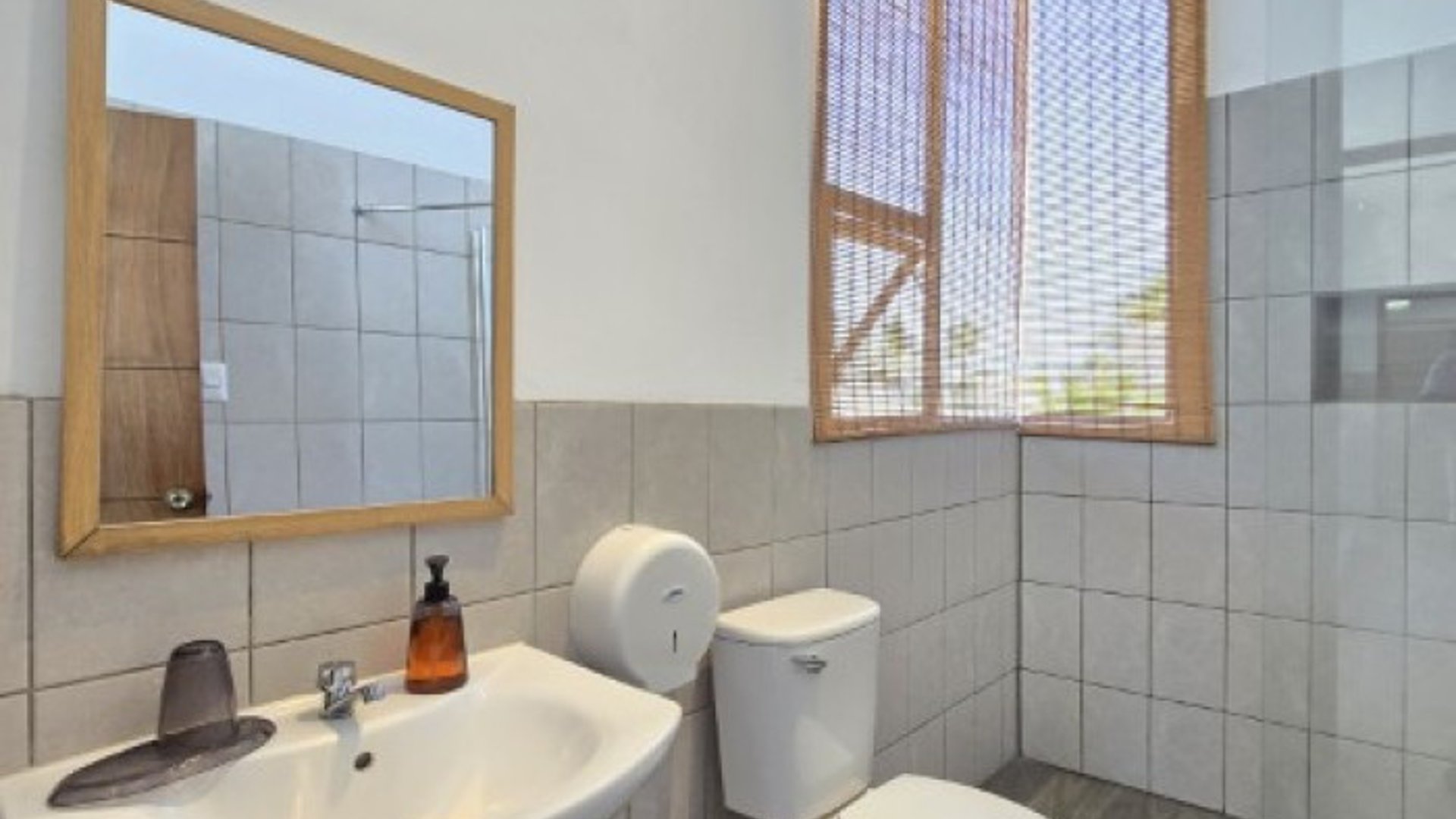 Chalet Amueblado en Venta, Monterrico, Santa Rosa - Miniatura 21