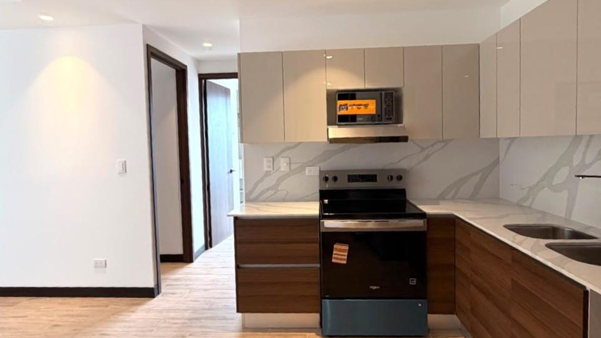???? APARTAMENTO NUEVO EN ALQUILER – EDIFICIO ABITARE AMERICAS | ZONA 13 - Miniatura 4