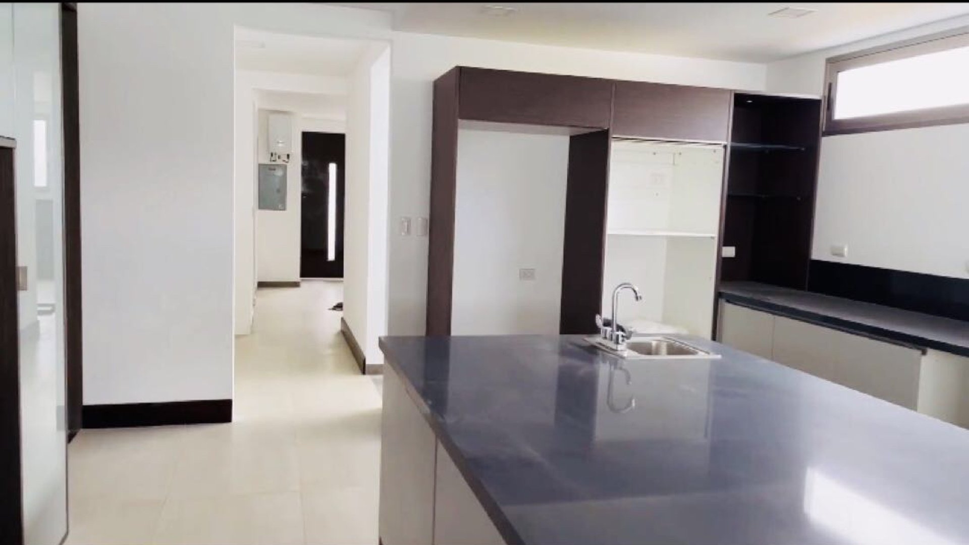 Vendo Linda Casa en Lomas de San Isidro zona 16 - Miniatura 11