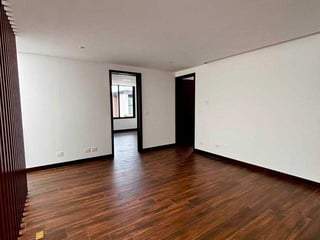CASA EN VENTA 📍 Exclusivo Condominio Molié, Zona 10 - 5
