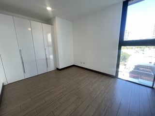 Apartamento en Venta en zona 15 - 5