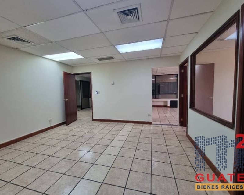 Oficina en Renta, Zona 14 (R10405)