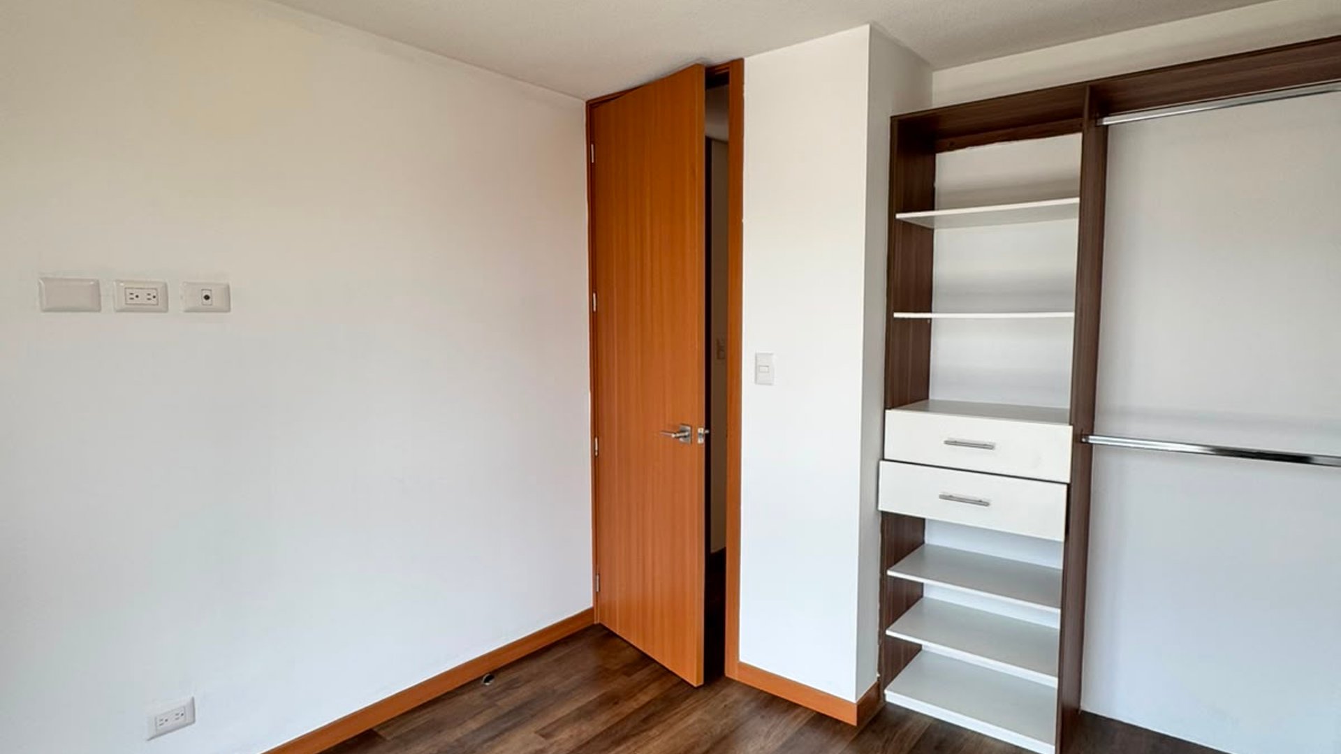 Apartamento en venta en Edificio Vidalta zona 11 - Miniatura 8