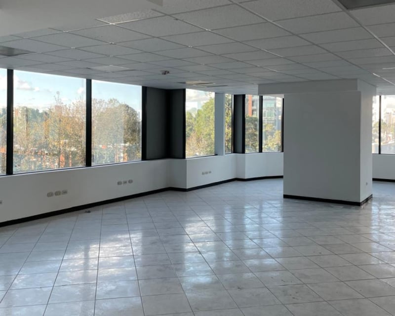 Oficina en renta EUROPLAZA Zona 14