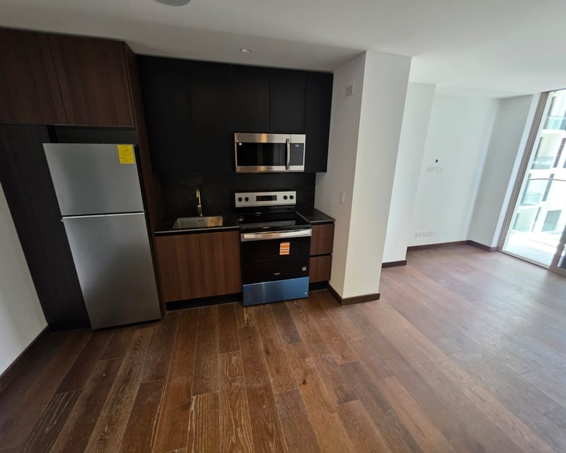 Apartamento en renta de 1 habitacion con gimnasio en zona 10 Ref-5923