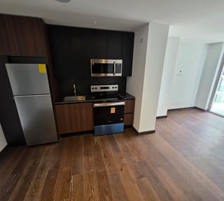 Apartamento en renta de 1 habitacion con gimnasio en zona 10 Ref-5923