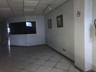 EDIFICIO DE CUATRO NIVELES  EN VENTA EN ZONA 5,.Excelente Ubicación . - 3