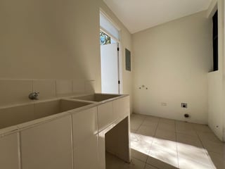 Venta de amplia casa en Km 21.5 Carr. a Fraijanes | Bosque Escondido - 4