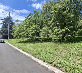Terreno residencial en zona 8 de Mixco San Cristóbal