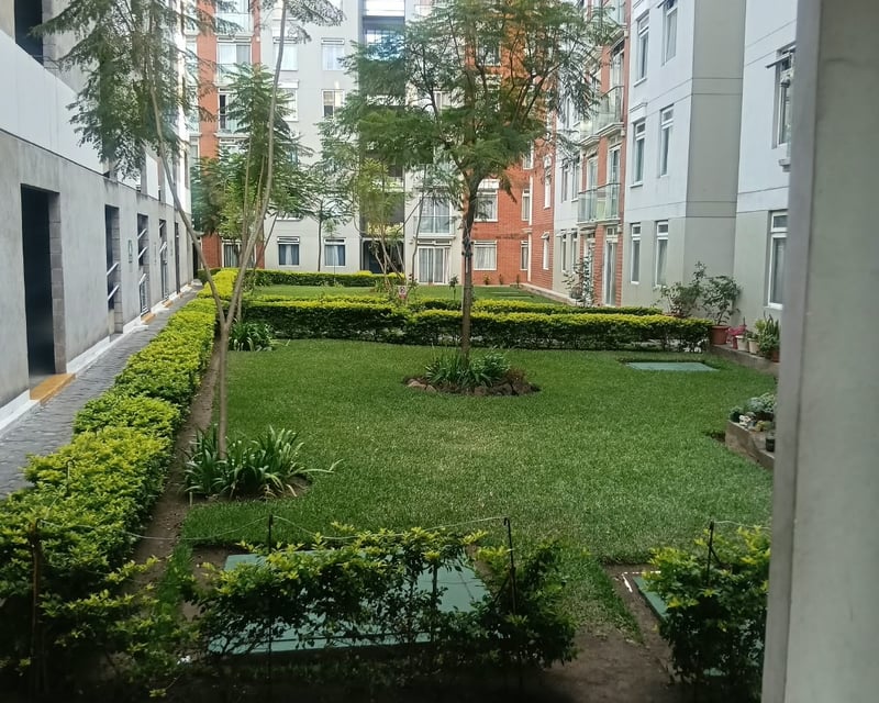 RENTO APTO ZONA 1, HISTORICO 1, REF.6943  2 HAB, ESTUDIO, 2 BAÑOS, 1 PARQUEO