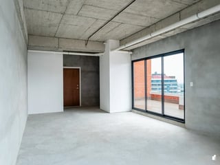 Oficina en VENTA en Sector exclusivo de Zona 14 - Image 8