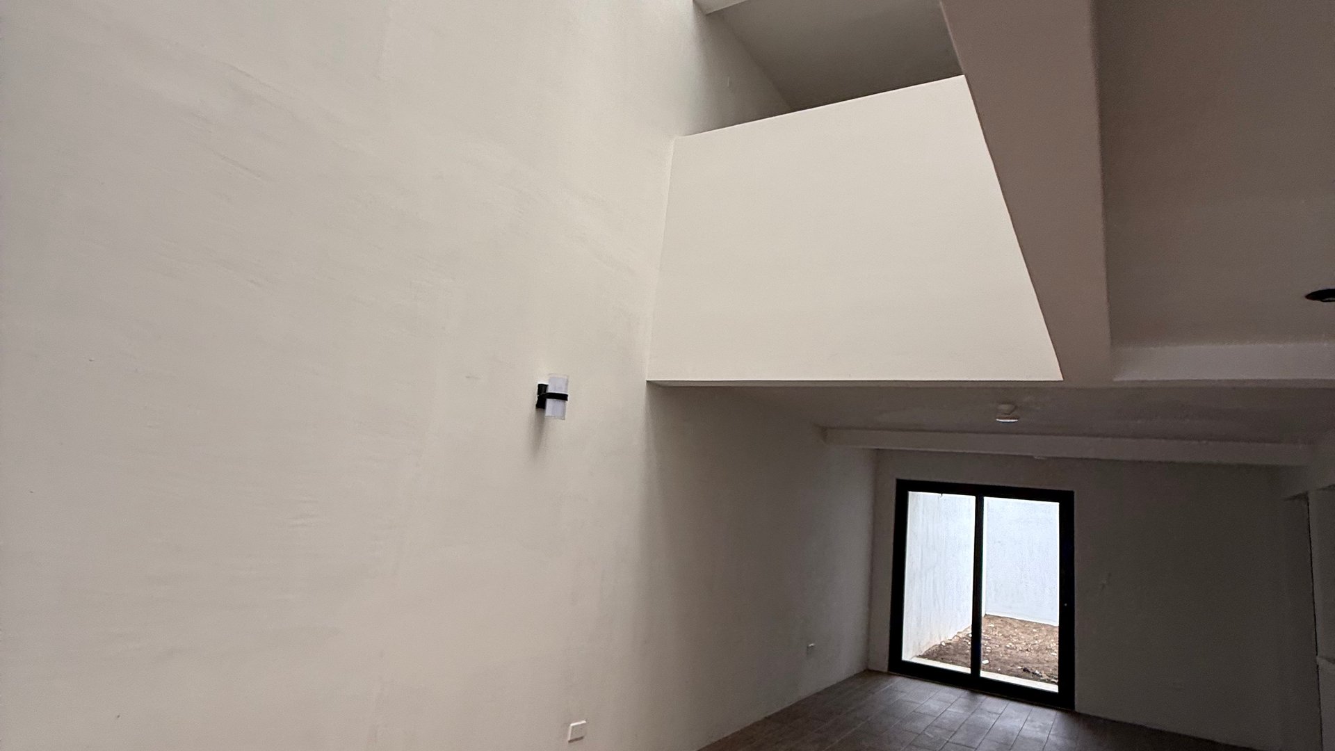 Casa Nueva en Venta o Renta – Valle Real (San Lucas Sacatepéquez) - Miniatura 2
