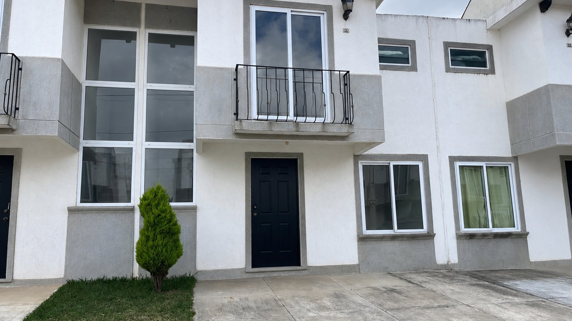 Casa en Renta en Condominio Valles de Navarra - Image 1