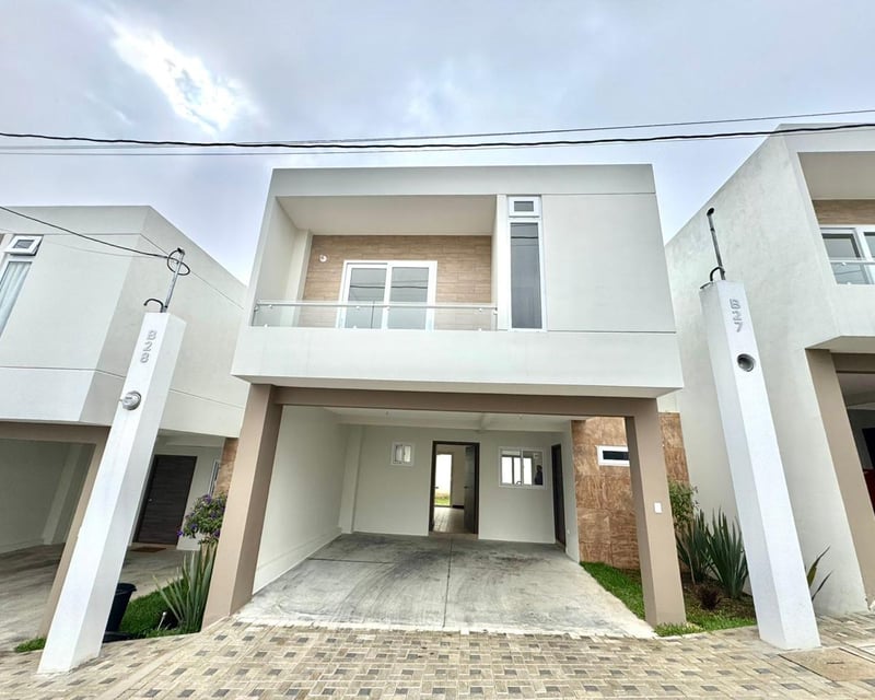 Vendo Casas Para Estrenar En Bosques De Santa Elena CAES KM 25