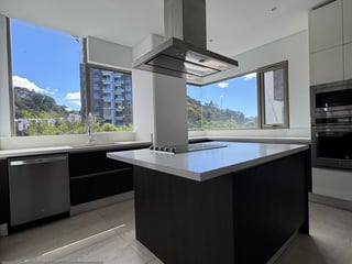 ACANTOS DE CAYALA/ Apartamento en Venta para Inversión zona 16 - Image 8