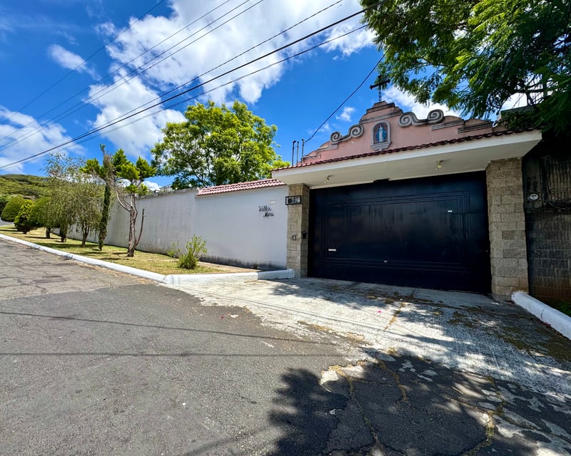 Propiedad en Las Orquídeas, Ciudad San Cristóbal, Mixco