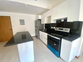 Apartment for Rent: 2 Bed, Zona 16, Guatemala City - Image 2